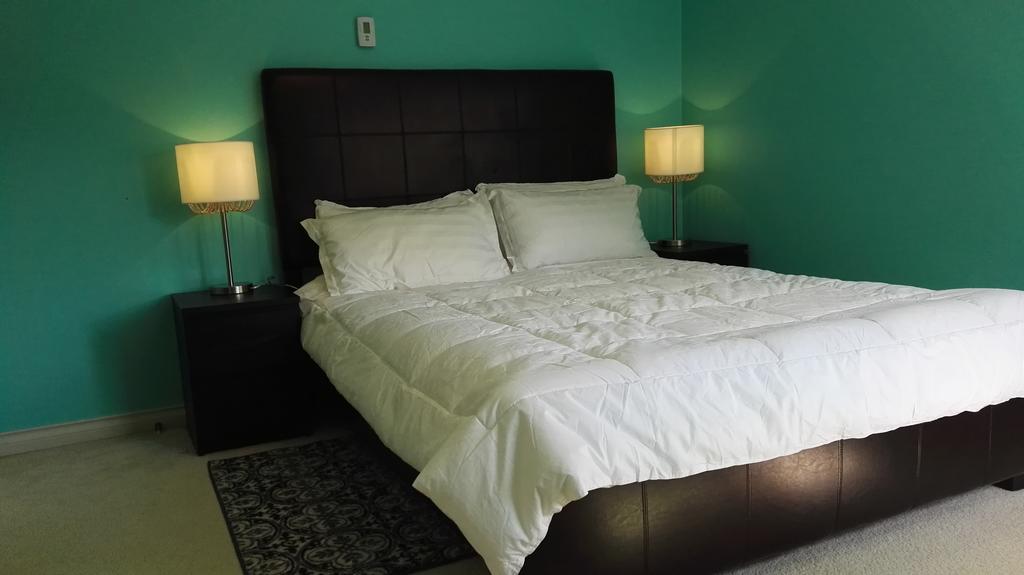 Maple Guesthouse แวนคูเวอร์ ภายนอก รูปภาพ